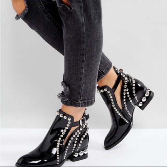 Jeffrey Campbell Shoes - JEFFREY CAMPBELL Rylance Patent Leather Studded Ankle boots Size 8.5